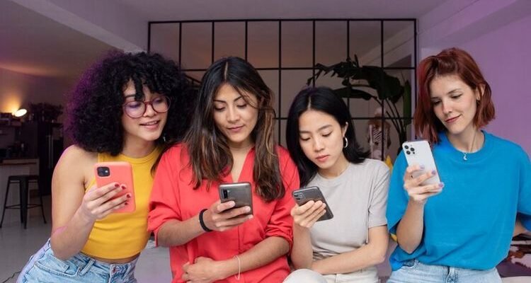 Media Sosial Gen Z, Platform Favorit Tren Viral yang Banyak Dikonsumsi Media Sosial Gen Z, Platform Favorit Tren Viral yang Banyak Dikonsumsi