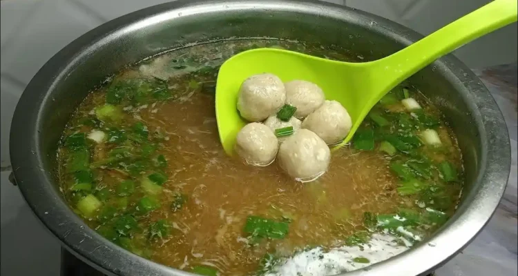 Resep Kuah Bakso Gurih dan Bening, Rahasia Kaldu Sedap ala Pedagang